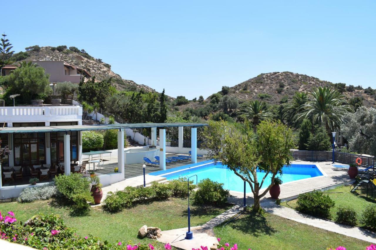 Porto Galini מלון 2*